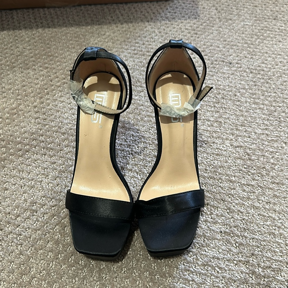 BLACK heels size 35 high 22cm NEW